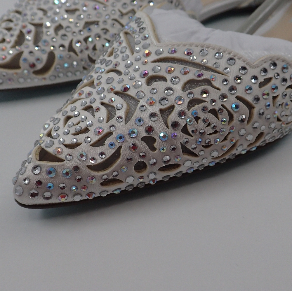Betsey Johnson Sparkle Flat Shoes 6 - NIB - Picture 2 of 5